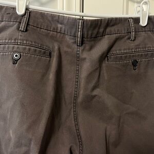 Mens Joseph Abboud brown jeans. Size 38 x34.  Very good condition